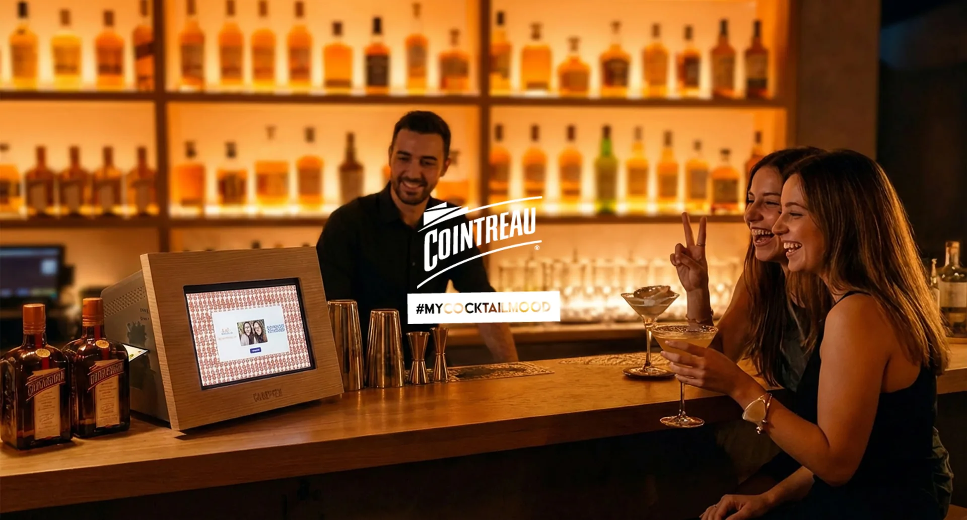 Interaction avec l’expérience Cointreau My Cocktail Mood